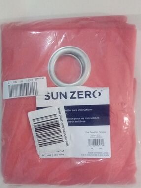 Sun Zero Blackout Panel Grommet 84" NWT $45 Coral